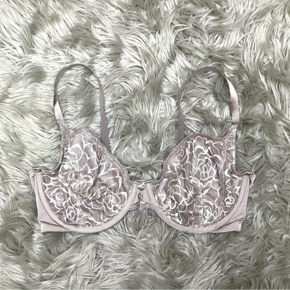 Lily of France Other - < Lily of France Beige Lace Bra Size 36D >